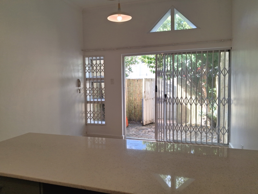 1 Bedroom Property for Sale in Kenilworth Western Cape